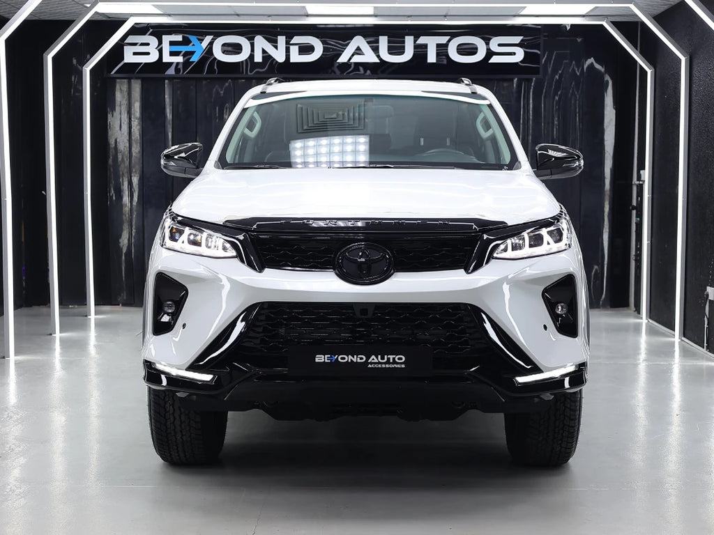 Toyota Fortuner Legender body kit, installed view