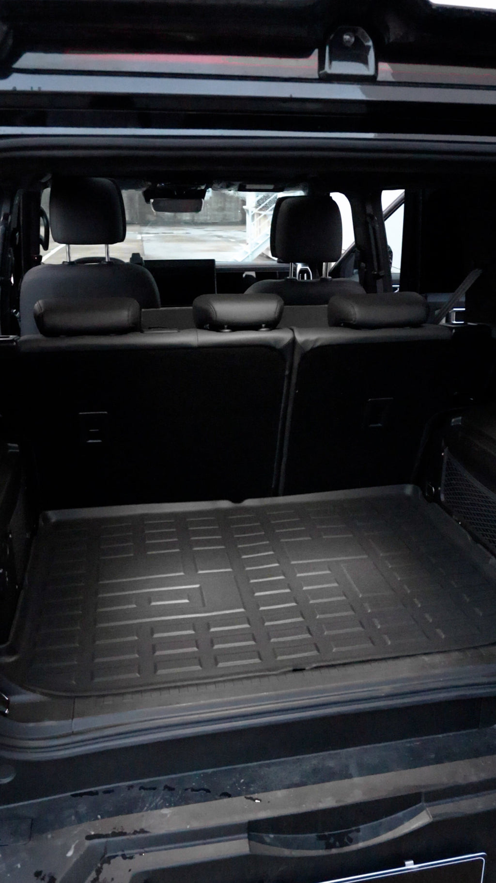Jetour T2 Rear Trunk Mat – Rubber – AUTO SPORTS CAR CARE (view 5)