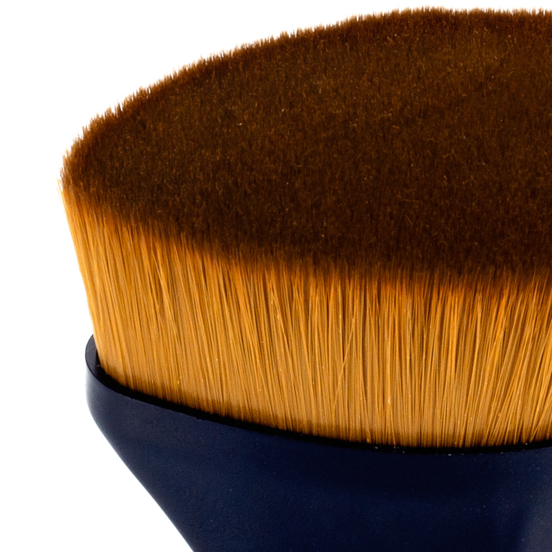Official MaxShine 704616 ultra-soft detailing brush, side view.